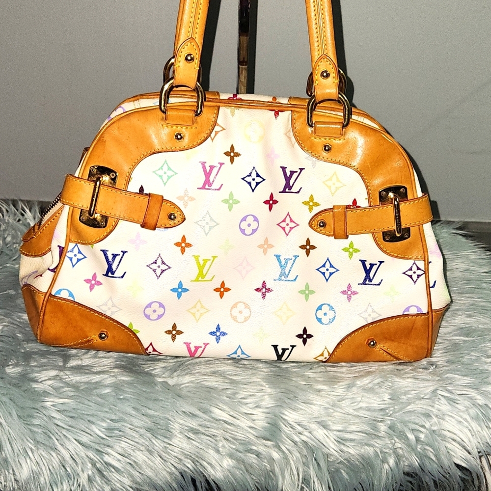 Louis Vuitton Claudia